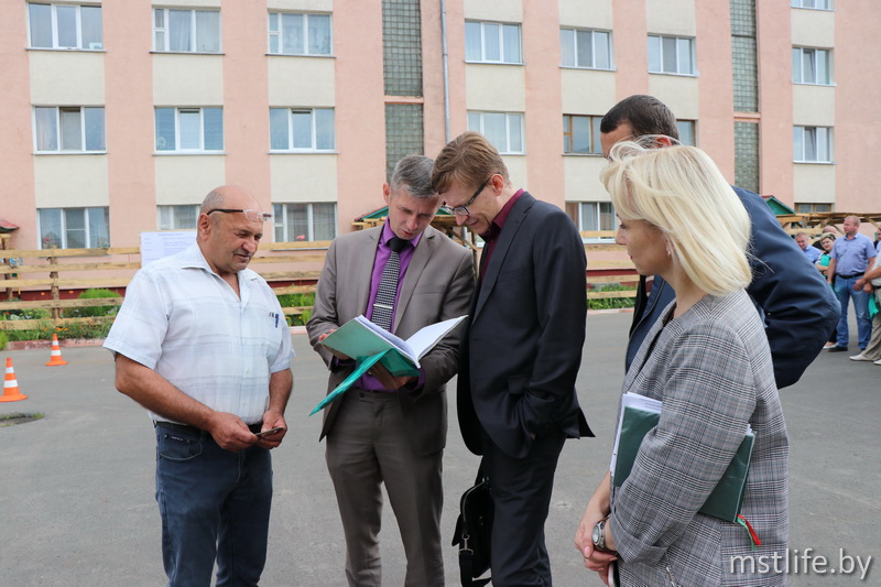 Председатель райисполкома мстиславля. Сайт мстиславского райисполкома. Мстиславский райисполком. Сайт мстиславского райисполкома. Сайт мстиславского райисполкома.